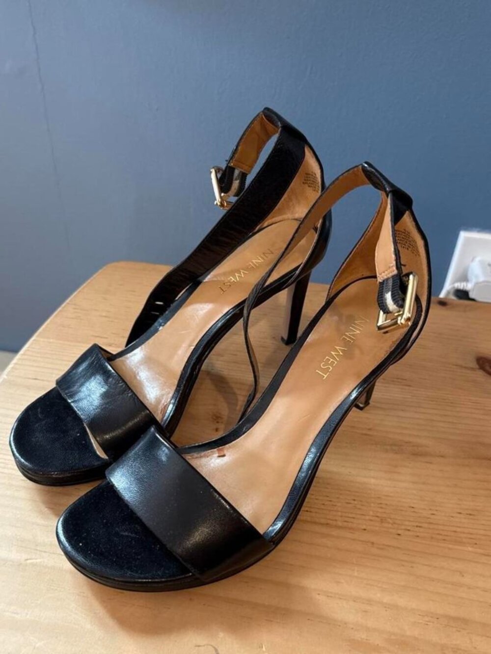 Nine West Women's Black Courts